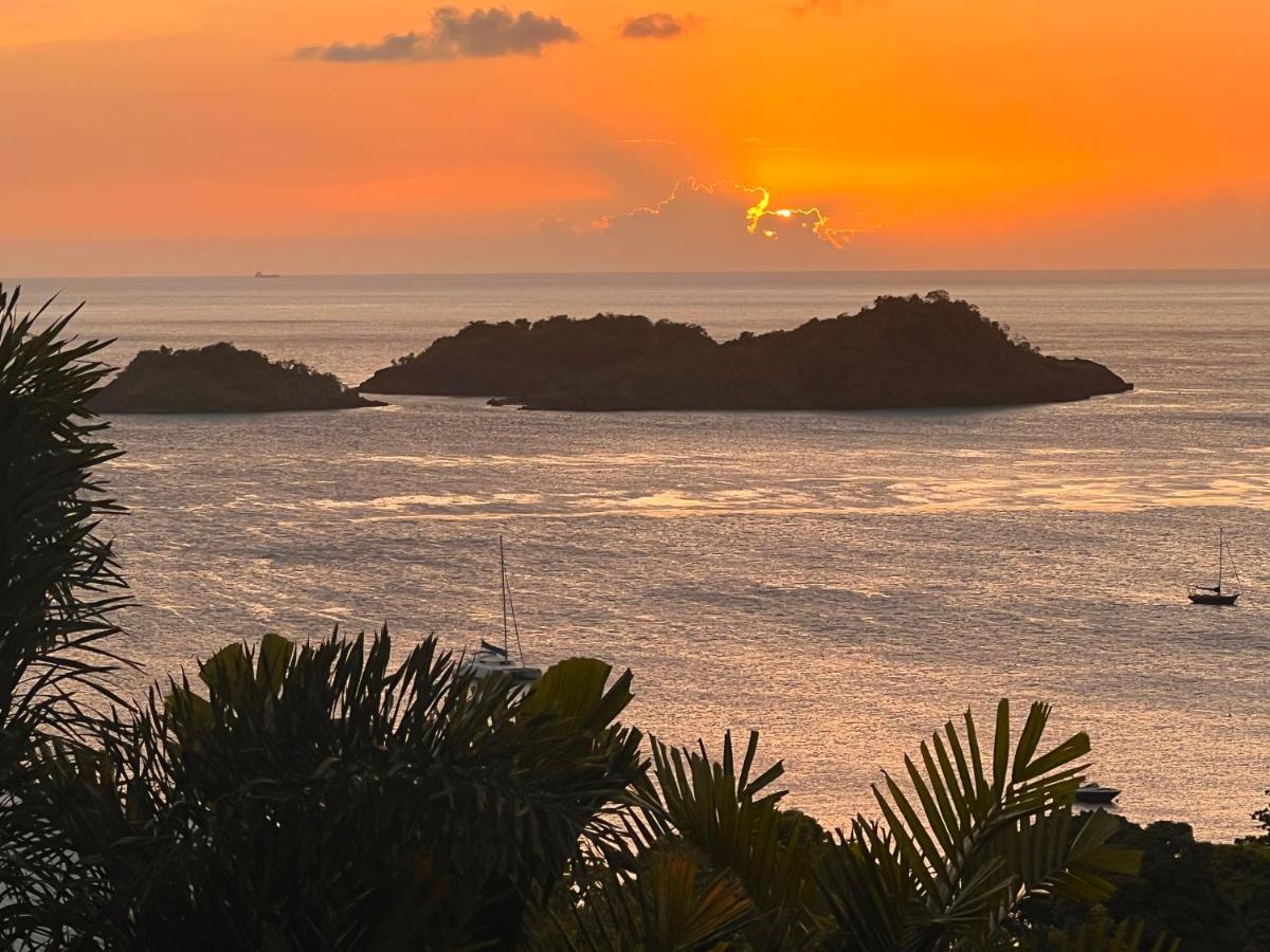 Sunset Palm - Villa Creole Avec Piscine Face Au Coucher De Soleil Et A La Reserve Cousteau Буйянт Екстериор снимка
